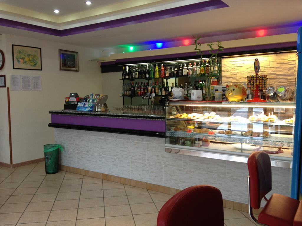 Hotel مانتوفا المظهر الخارجي الصورة